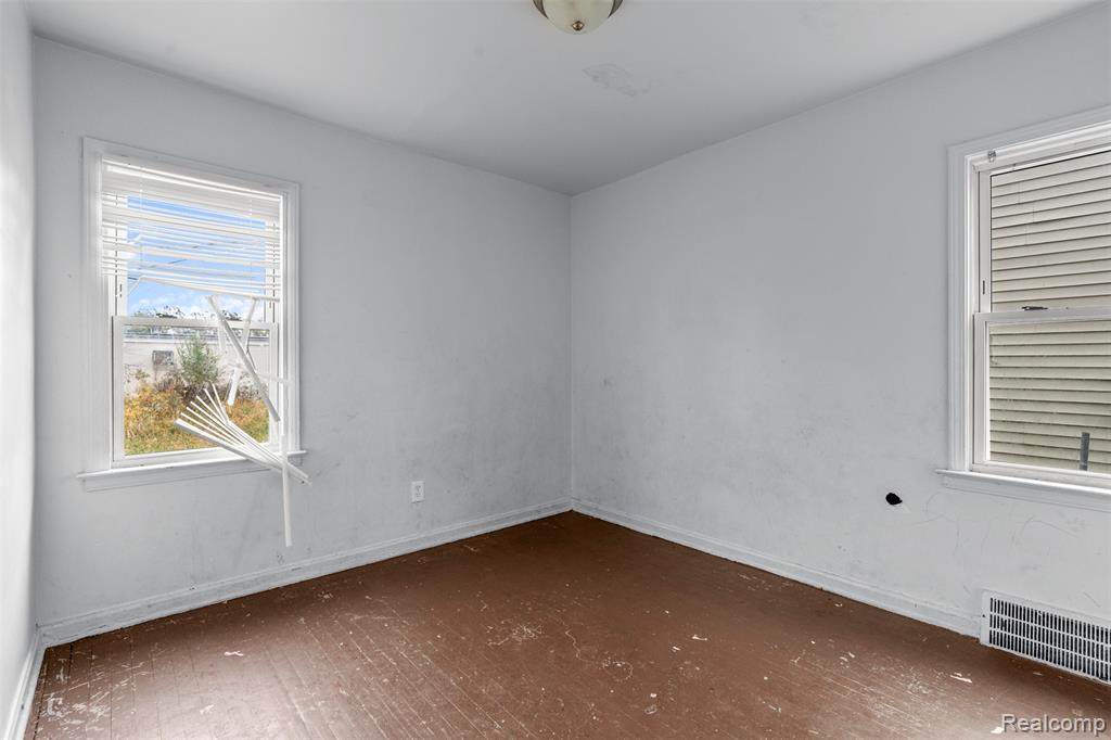 9660 Winthrop Street, Detroit, MI 48227 — Photo 7
