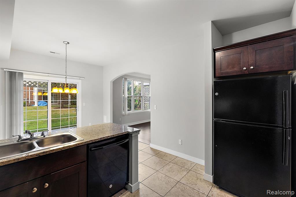 6235 Windemere Lane, Utica, MI 48316 — Photo 22