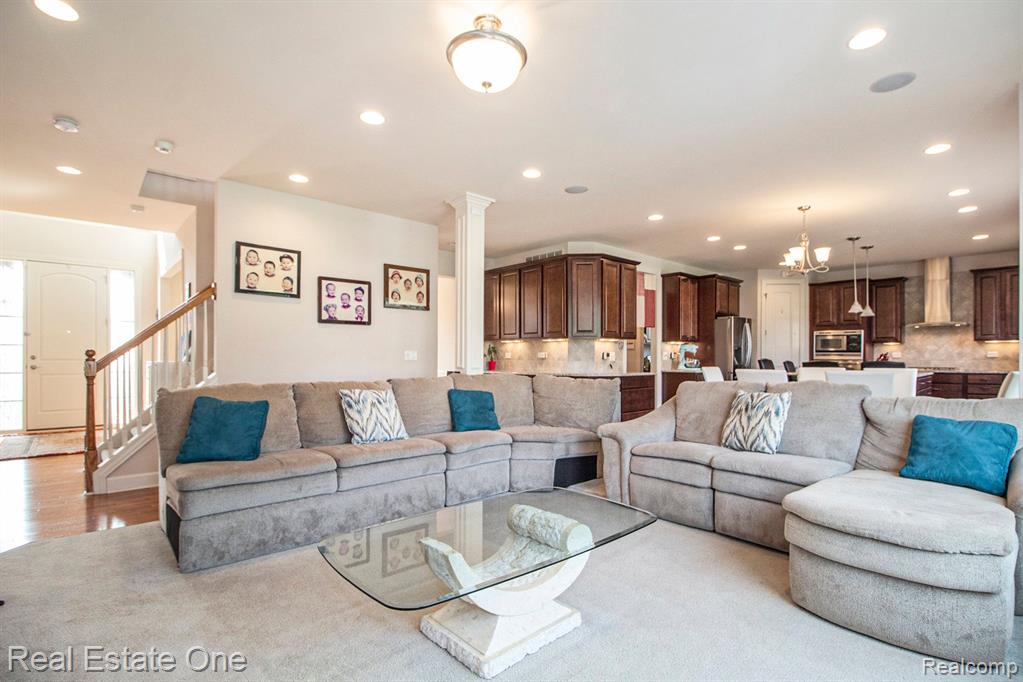 47466 VALENCIA Circle, Novi, MI — Photo 17