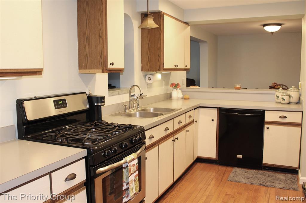 5650 Hillsboro Road, Davisburg, MI 48350 — Photo 18