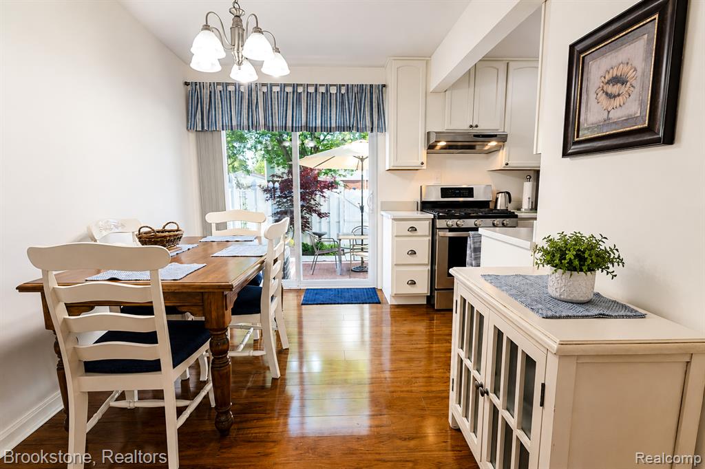 45745 Kensington, Utica, MI 48317 — Photo 11