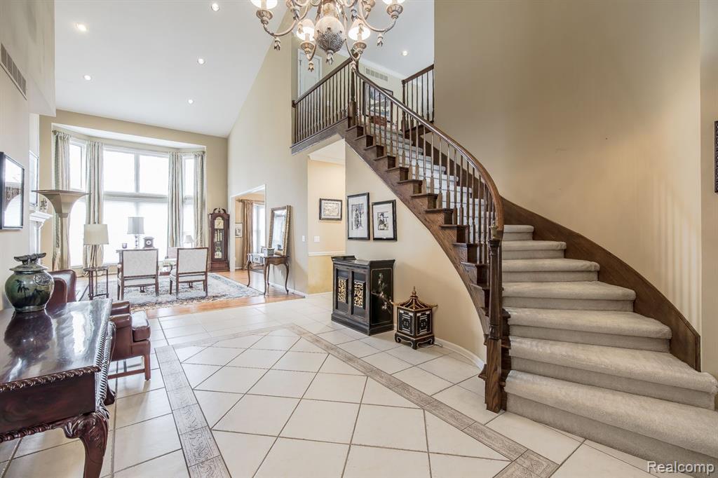 7252 Autumn Hill Drive, West Bloomfield, MI 48323 — Photo 6