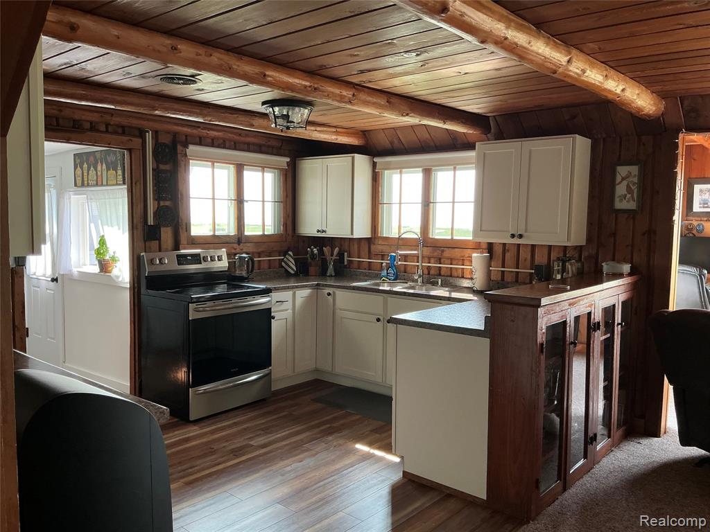 1724 Maple Road, Sebewaing, MI 48759 — Photo 12