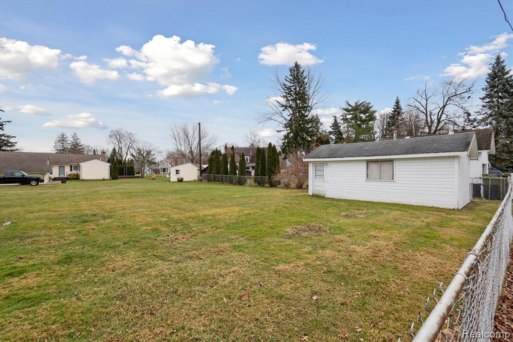 630 RUSKIN Drive, Algonac, MI 48001 — Photo 38