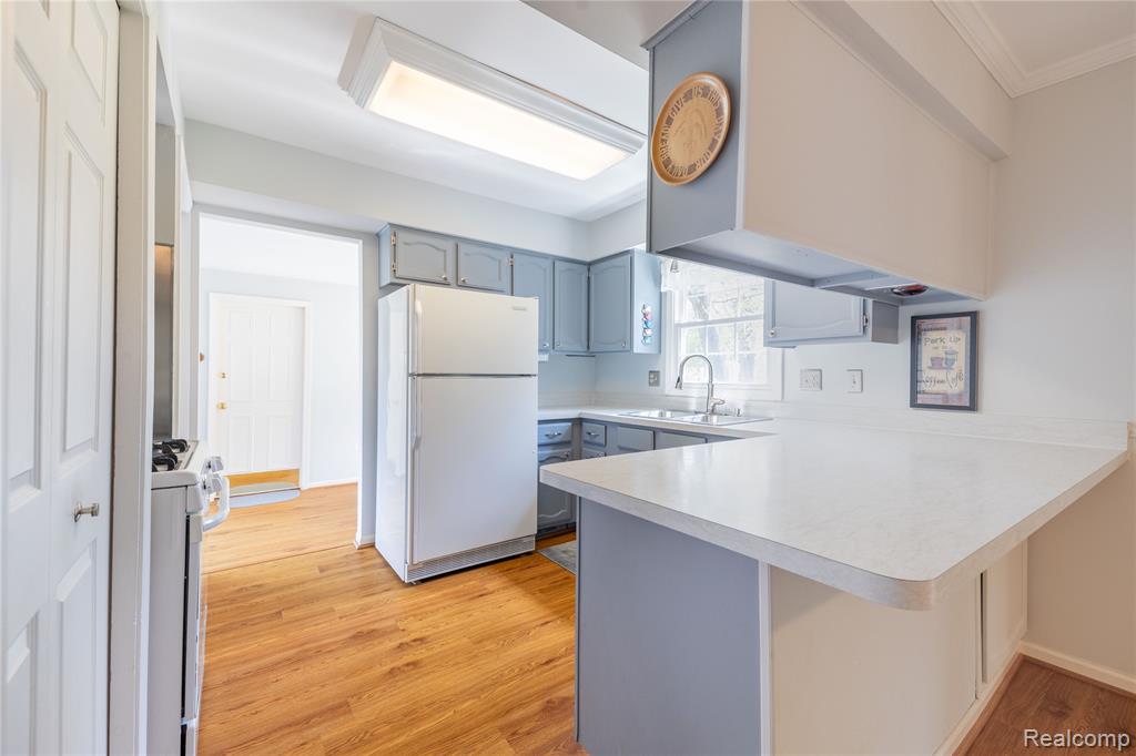 27758 Johnson Road, Grosse Ile, MI 48138 — Photo 19