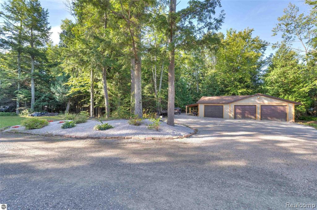 93N County Road 441, Manistique, MI 49854 — Photo 16