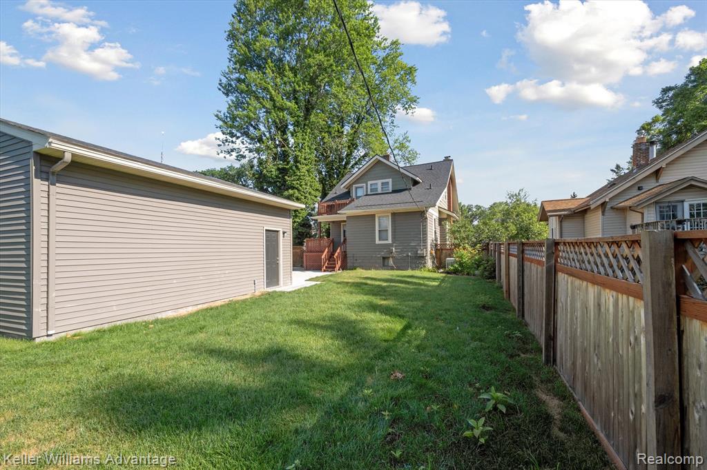 402 E 7th Street, Royal Oak, MI 48067 — Photo 33