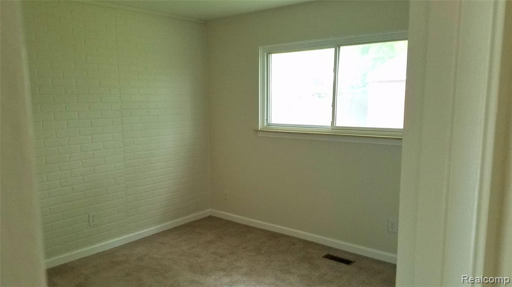 7320 Lathers Street, Westland, MI — Photo 14