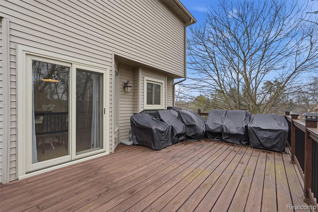 7288 Foxgate Drive, Brighton, MI 48116 — Photo 38