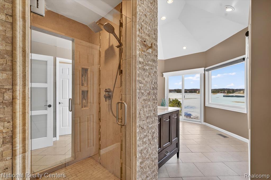 1280 Glen Court, Highland, MI — Photo 19