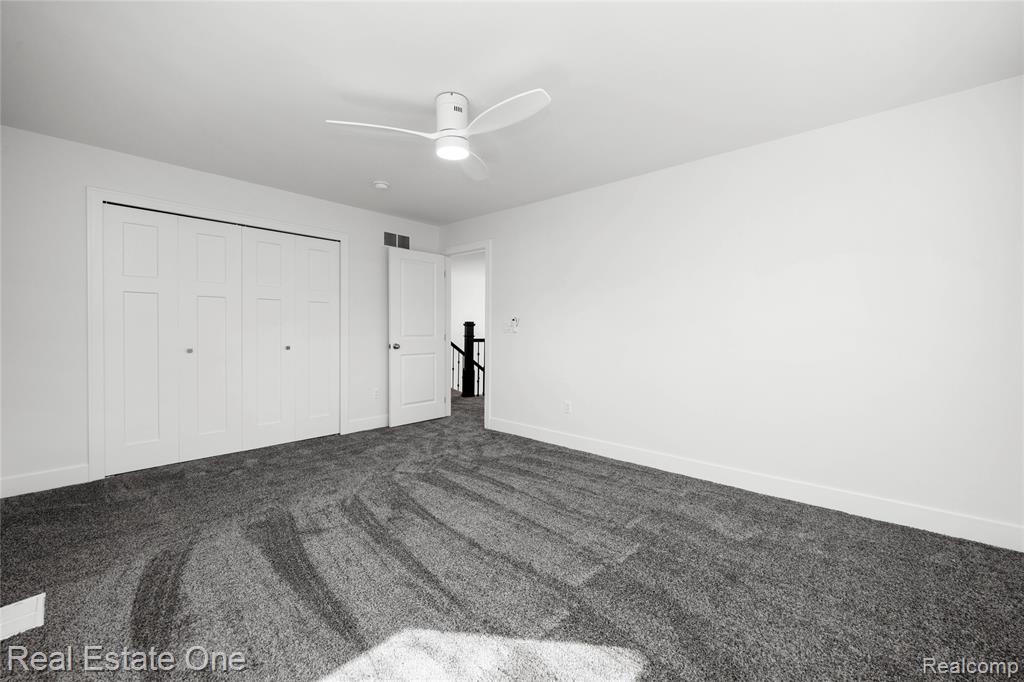 5742 Springwater Lane, West Bloomfield, MI — Photo 36