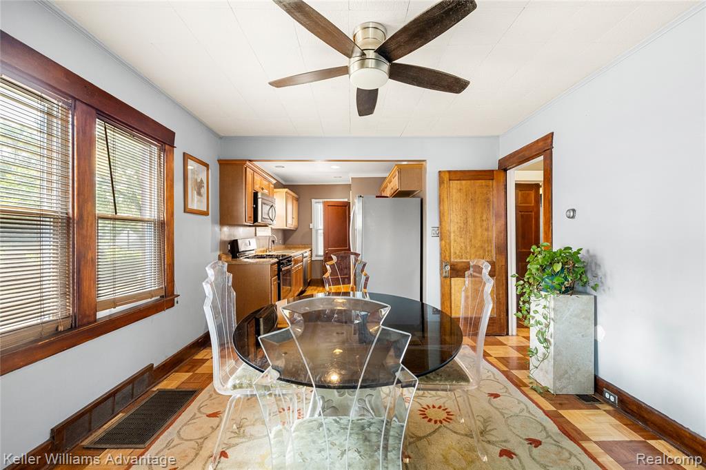 1449 Wayburn Street, Grosse Pointe Park, MI 48230 — Photo 12