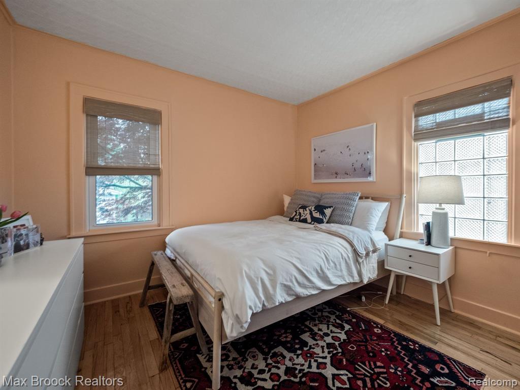 913 MAPLEGROVE Avenue, Royal Oak, MI 48067 — Photo 16