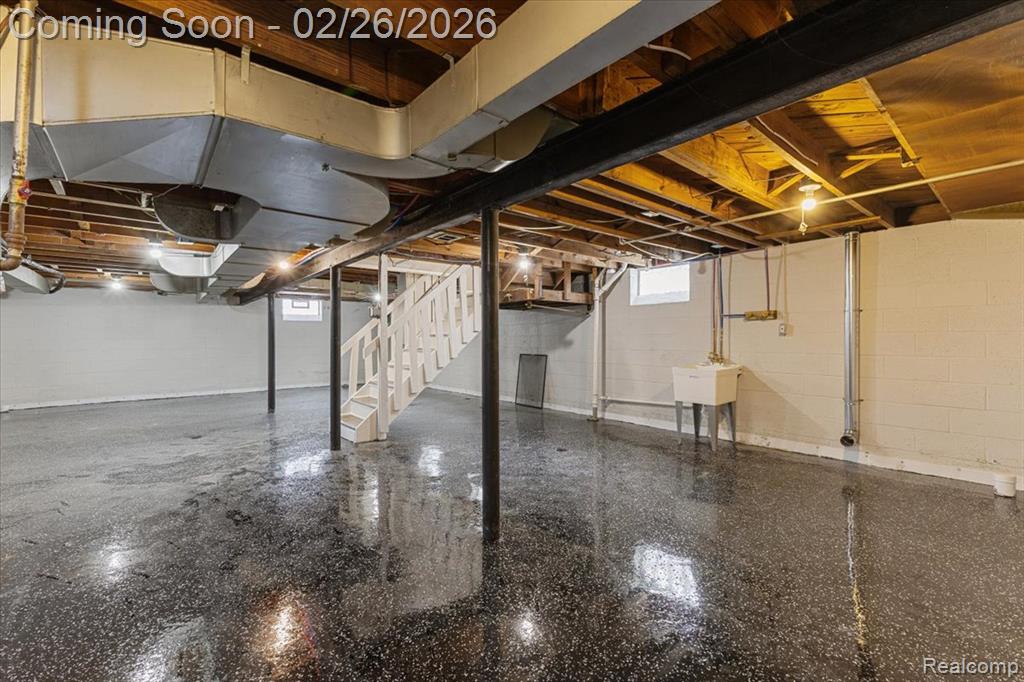 19134 Mallina Street, Grosse Pointe, MI 48236 — Photo 19