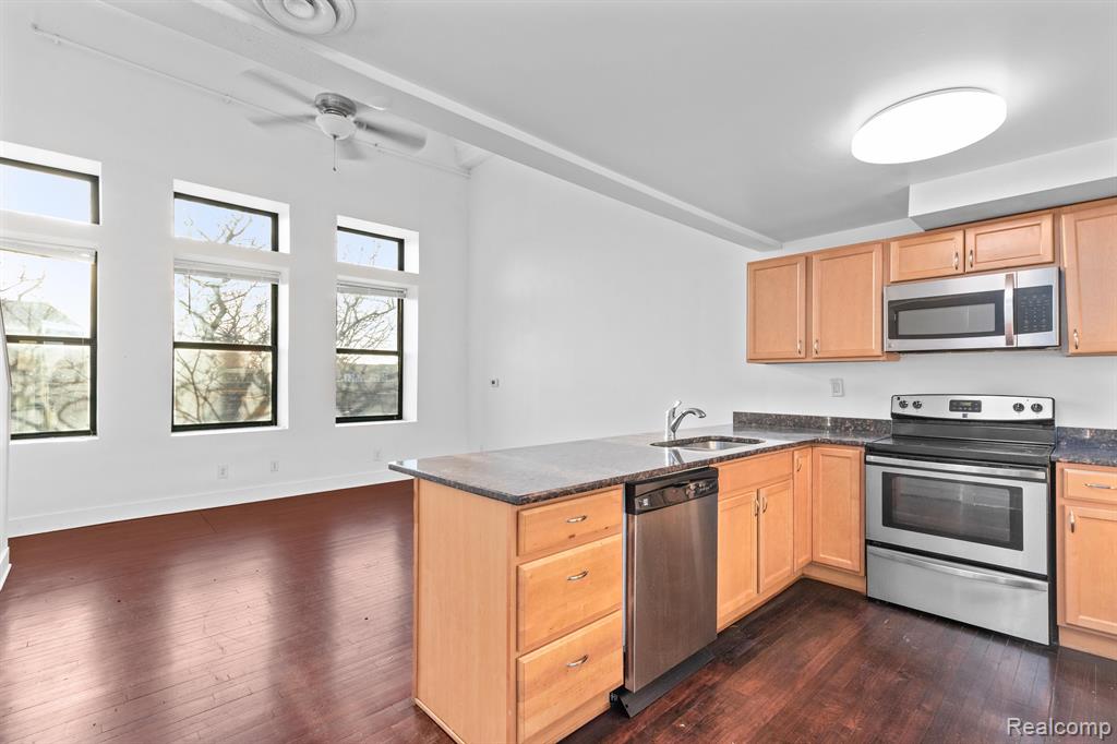 609 E Kirby Street, Detroit, MI 48202 — Photo 4