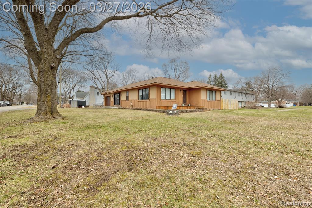 4009 Airport Road, Waterford, MI 48329 — Photo 37