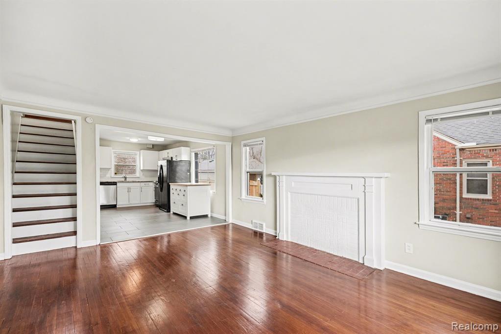 23031 Republic Avenue, Oak Park, MI 48237 — Photo 5