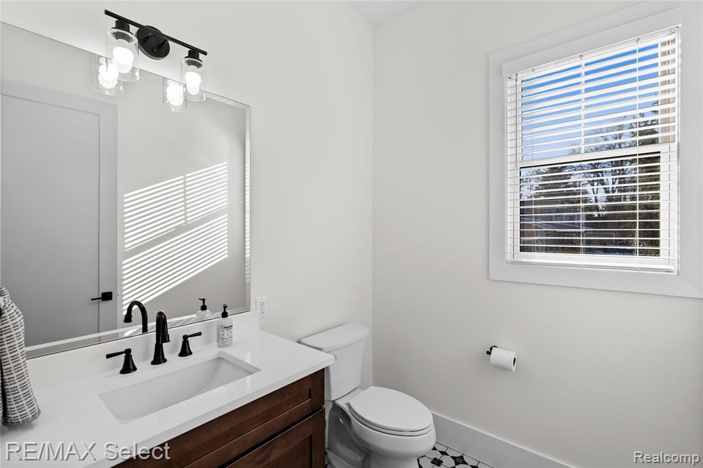 2208 Grove Park Road, Fenton, MI, 48430