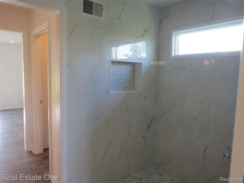 45702 Balfour Court, Novi, MI 48377 — Photo 43