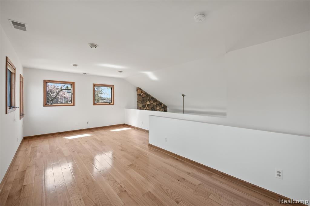 5461 Putnam Drive, West Bloomfield, MI 48323 — Photo 32