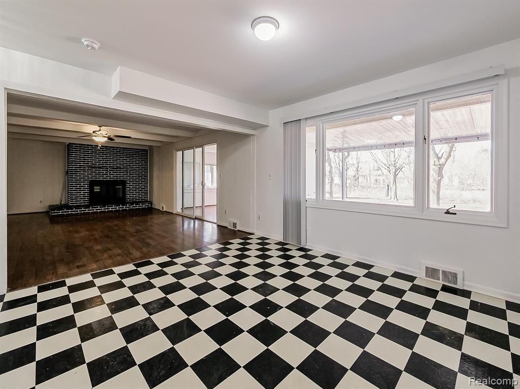 7380 Villamuer Road, West Bloomfield, MI — Photo 18