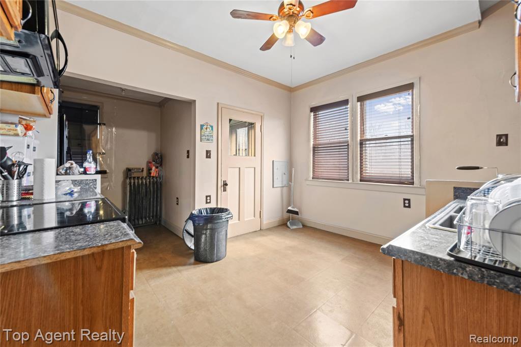 5302 Crane Street, Detroit, MI 48213 — Photo 29