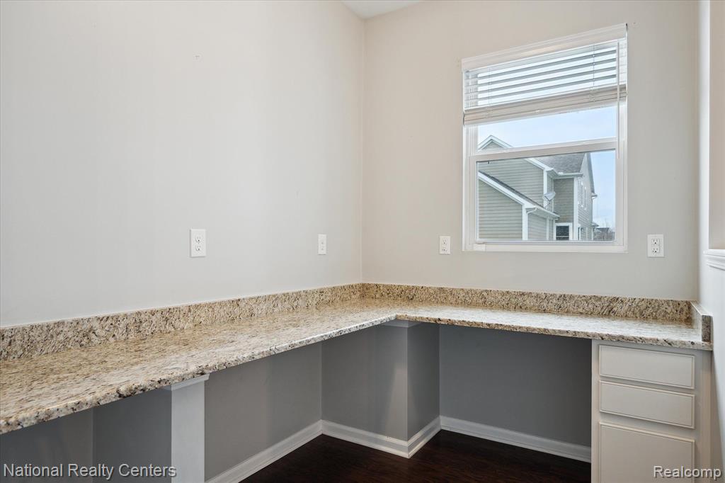 50540 PAINE Street, Canton, MI 48188 — Photo 19