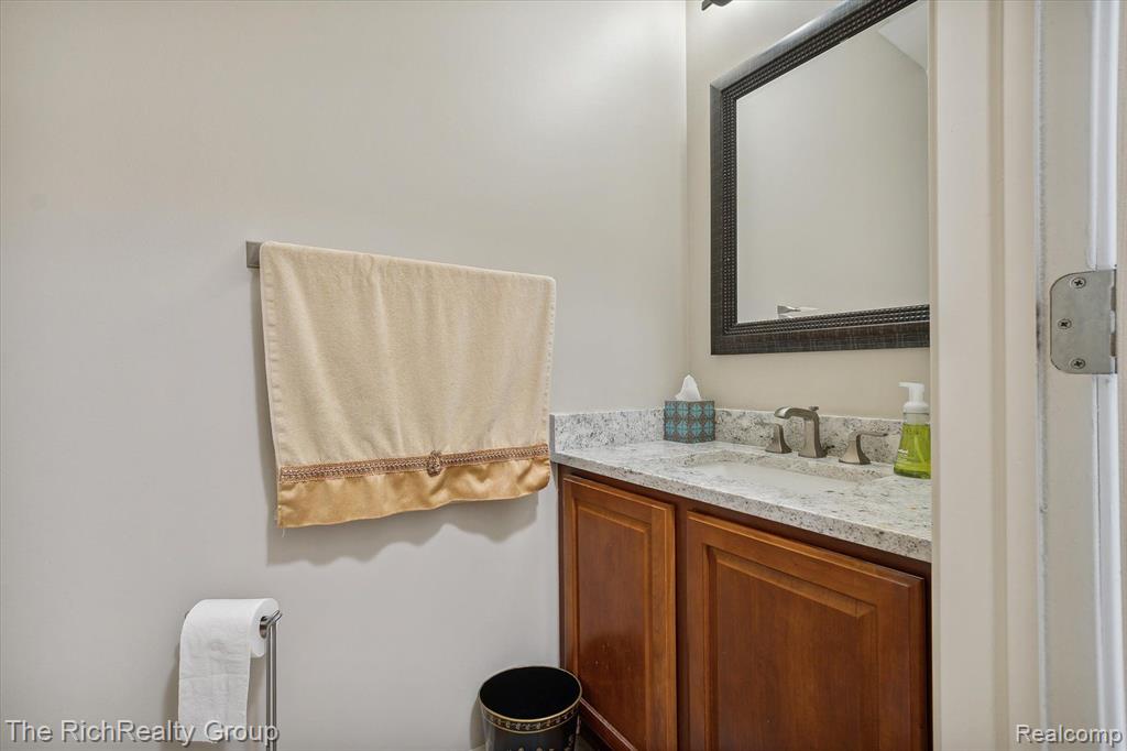 39640 ROCKCREST Lane, Northville, MI 48168 — Photo 26