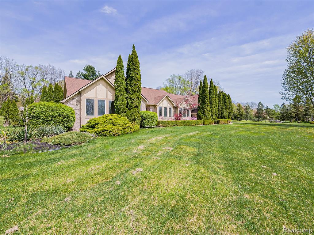 49202 Cheshire Lane, Canton, MI 48187 — Photo 60