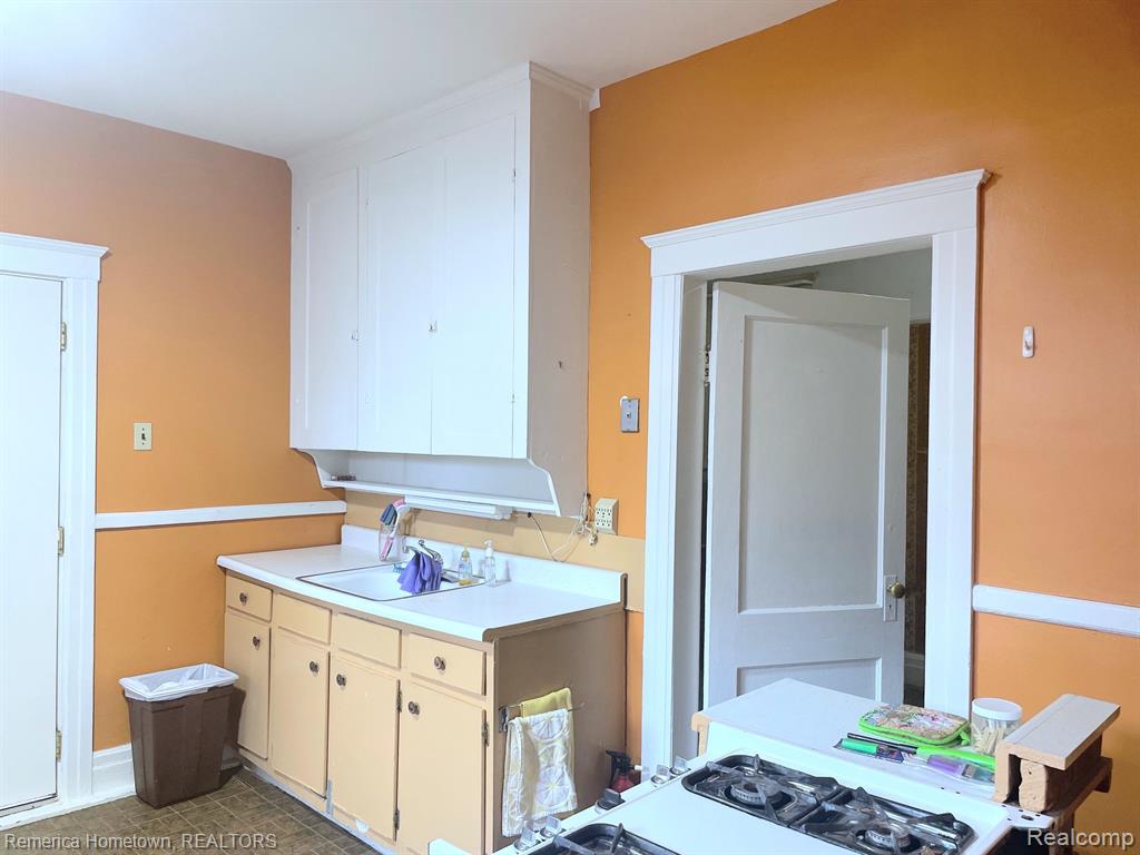 4347 Parkinson Street, Detroit, MI 48210 — Photo 10