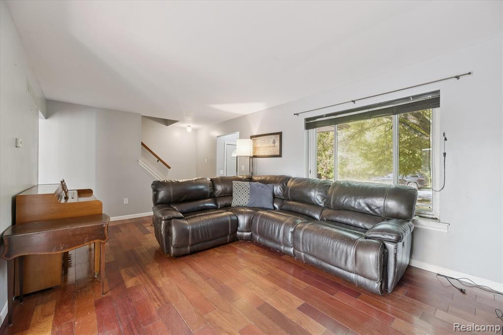1796 Oakview Drive, Canton, MI 48187 — Photo 7