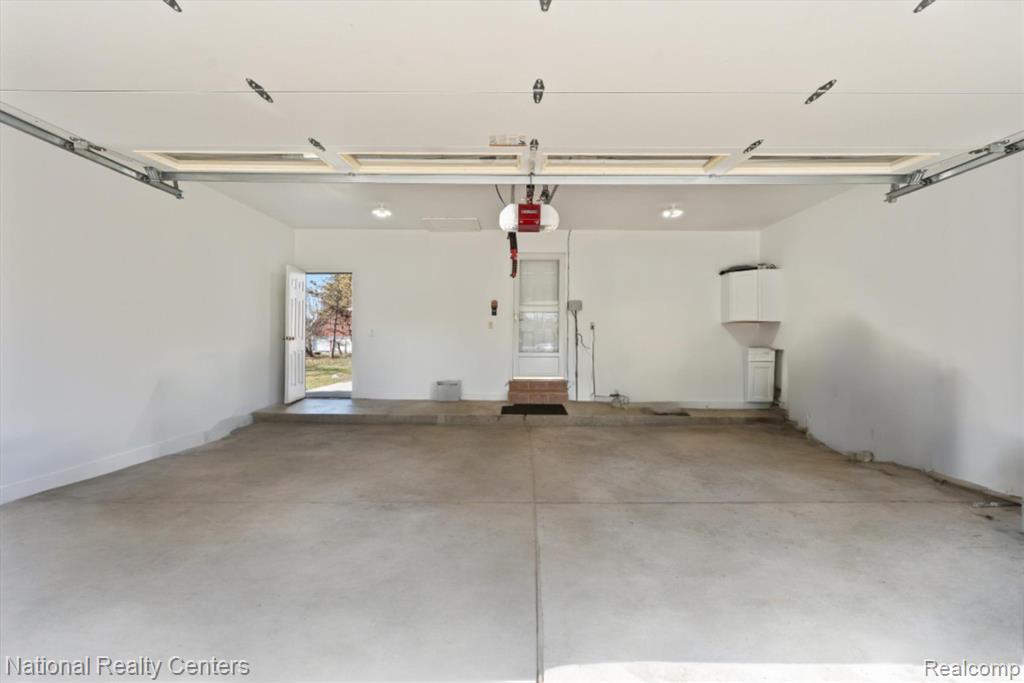 4297 Mario Court, Plymouth, MI 48170 — Photo 38