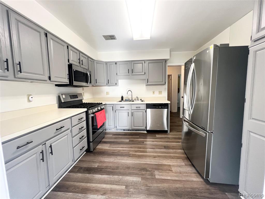 8760 Carpenter Road, Milan, MI 48160 — Photo 10