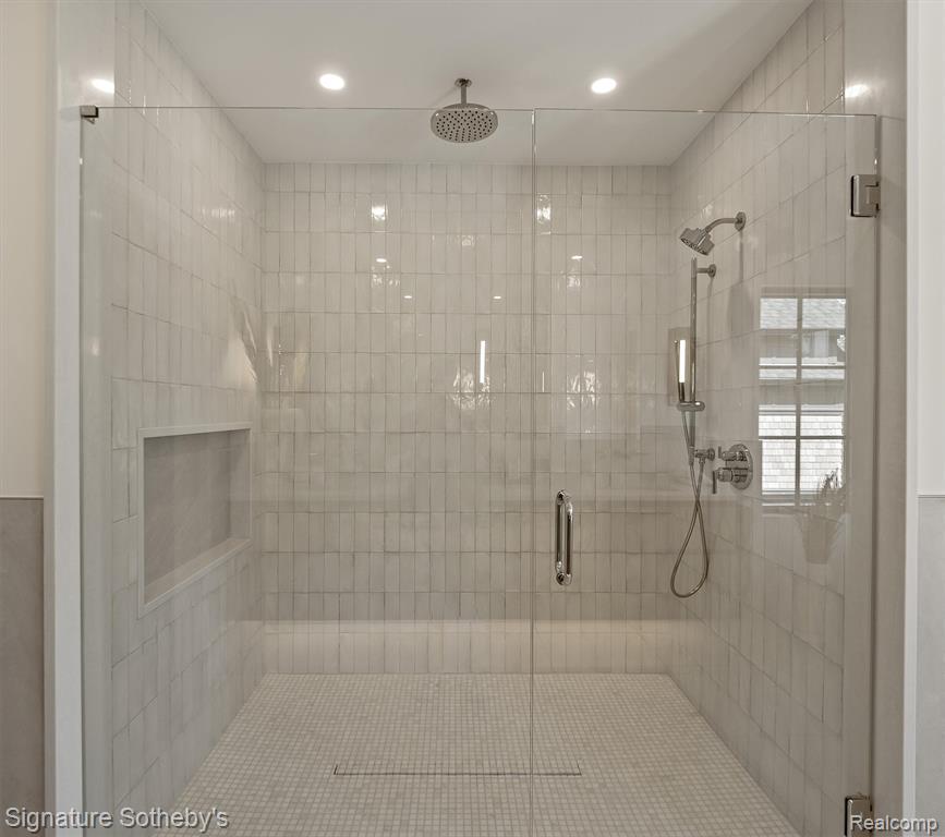 395 GREENWOOD Street, Birmingham, MI 48009 — Photo 26