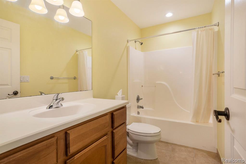 979 SUCHAVA Drive, White Lake, MI — Photo 27