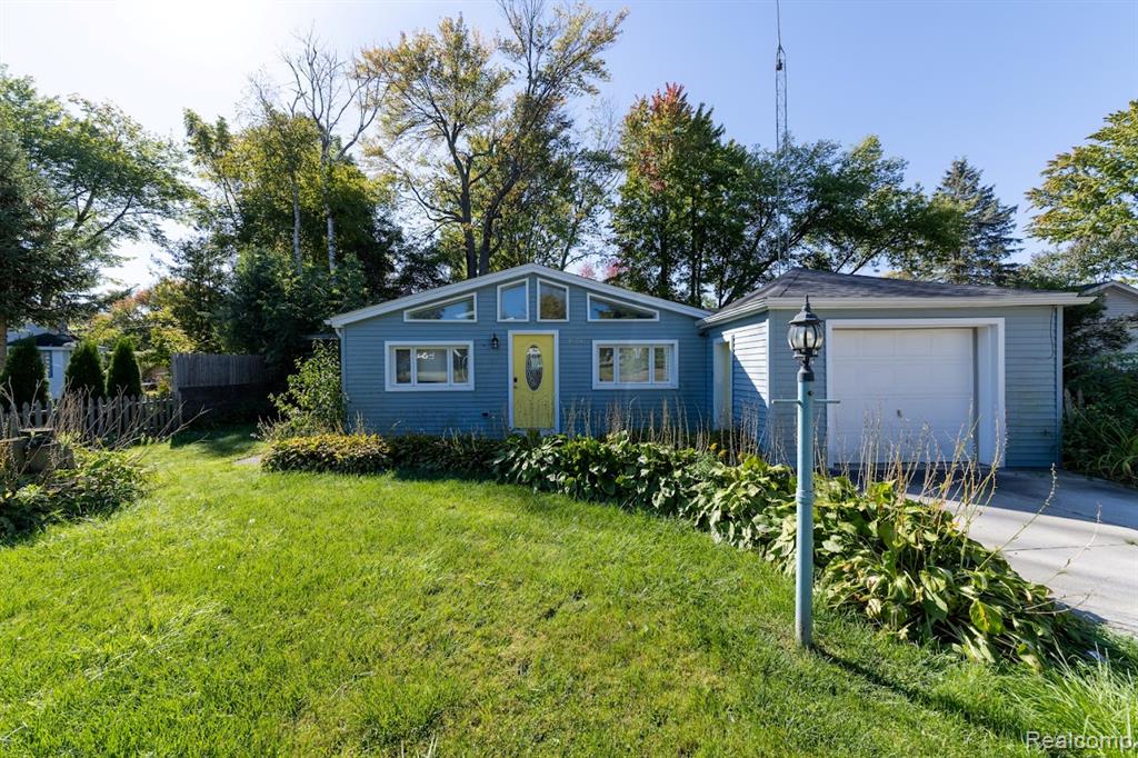7454 Aspen Road, Lexington, MI 48450 — Photo 4