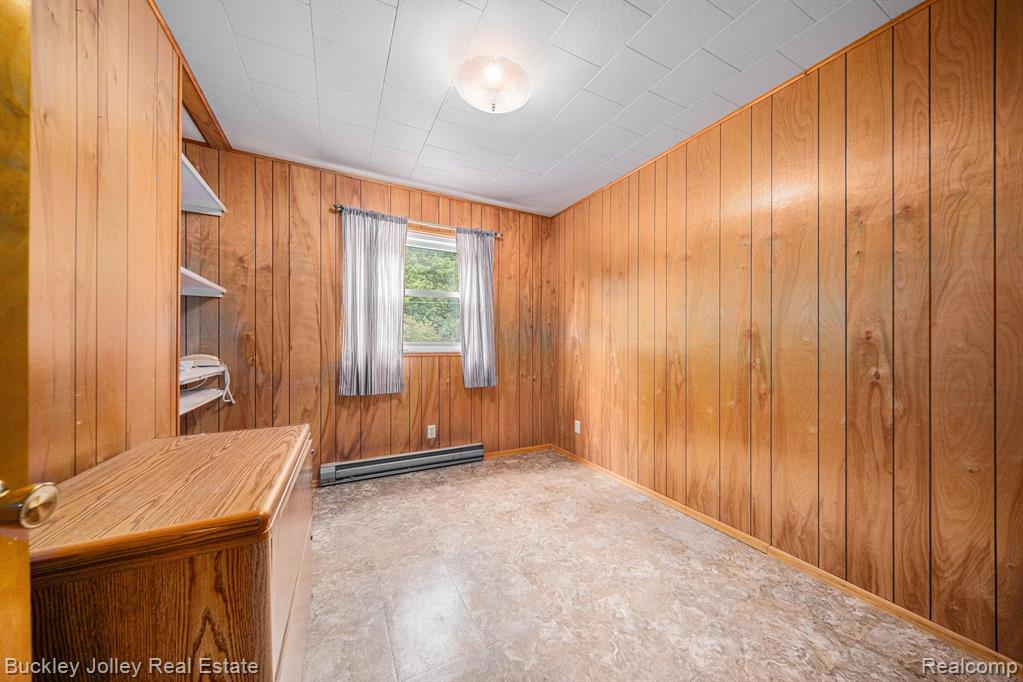 9515 MEADOW Lane, Pinckney, MI 48169 — Photo 11