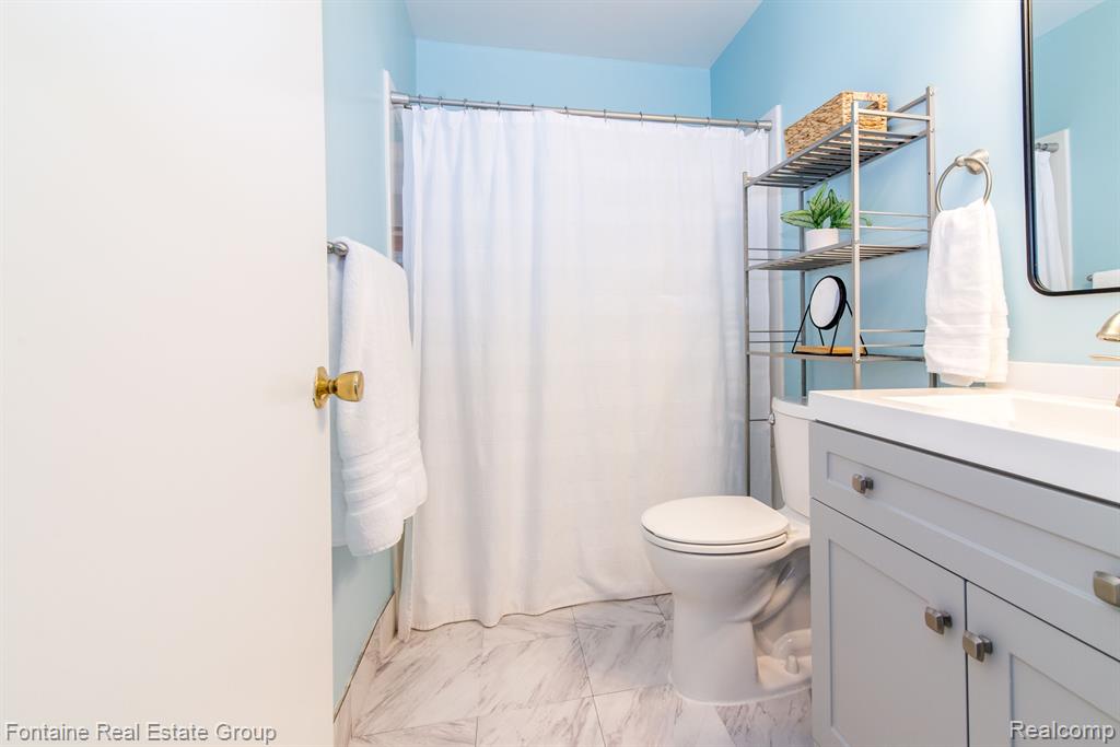 24606 BASHIAN Drive, Novi, MI — Photo 19