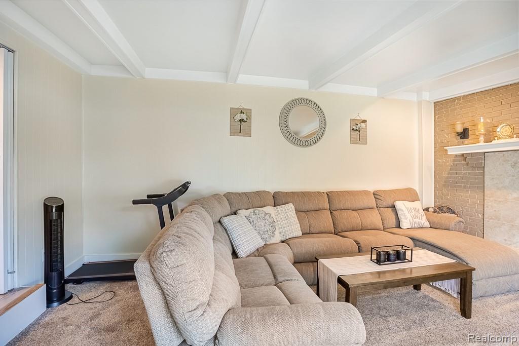 8100 Lochdale Street, Dearborn Heights, MI 48127 — Photo 63