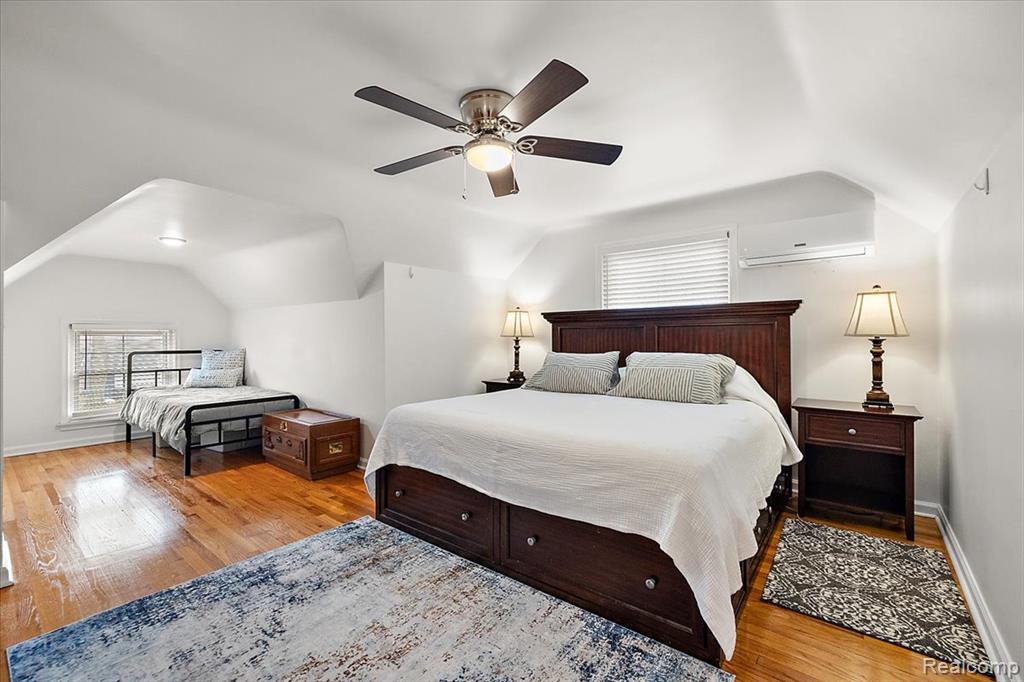 16244 Lauderdale Avenue, Beverly Hills, MI 48025 — Photo 29