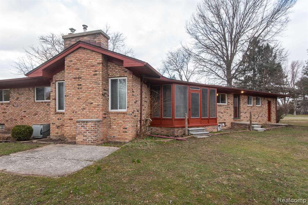 6226 GOLFVIEW Drive, Burton, MI 48509 — Photo 47