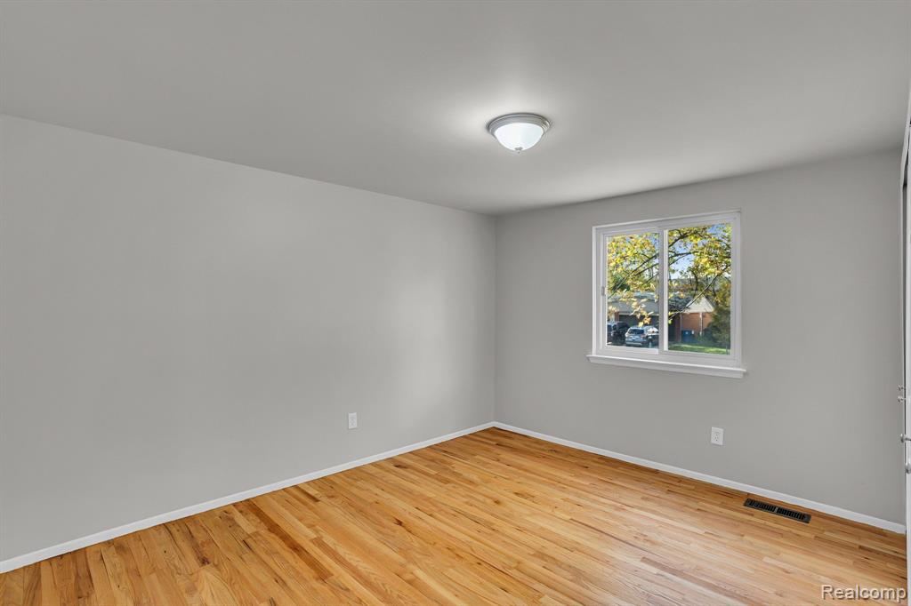 7828 KAISER Street, Canton, MI 48187 — Photo 20