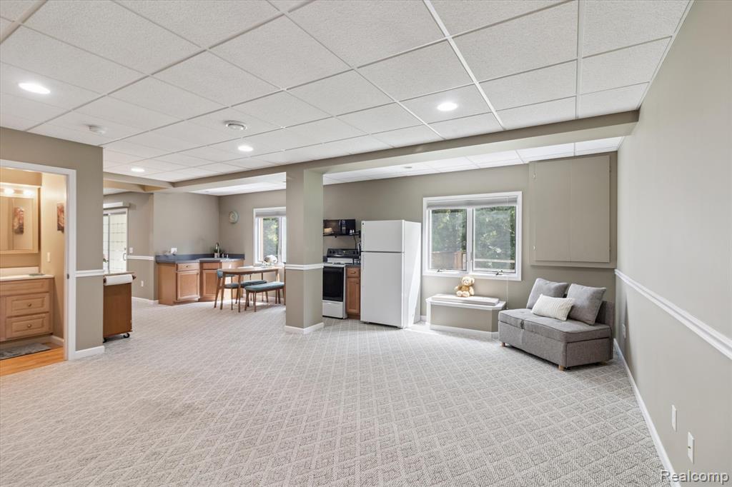935 Mildred J Court, Brighton, MI 48116 — Photo 35