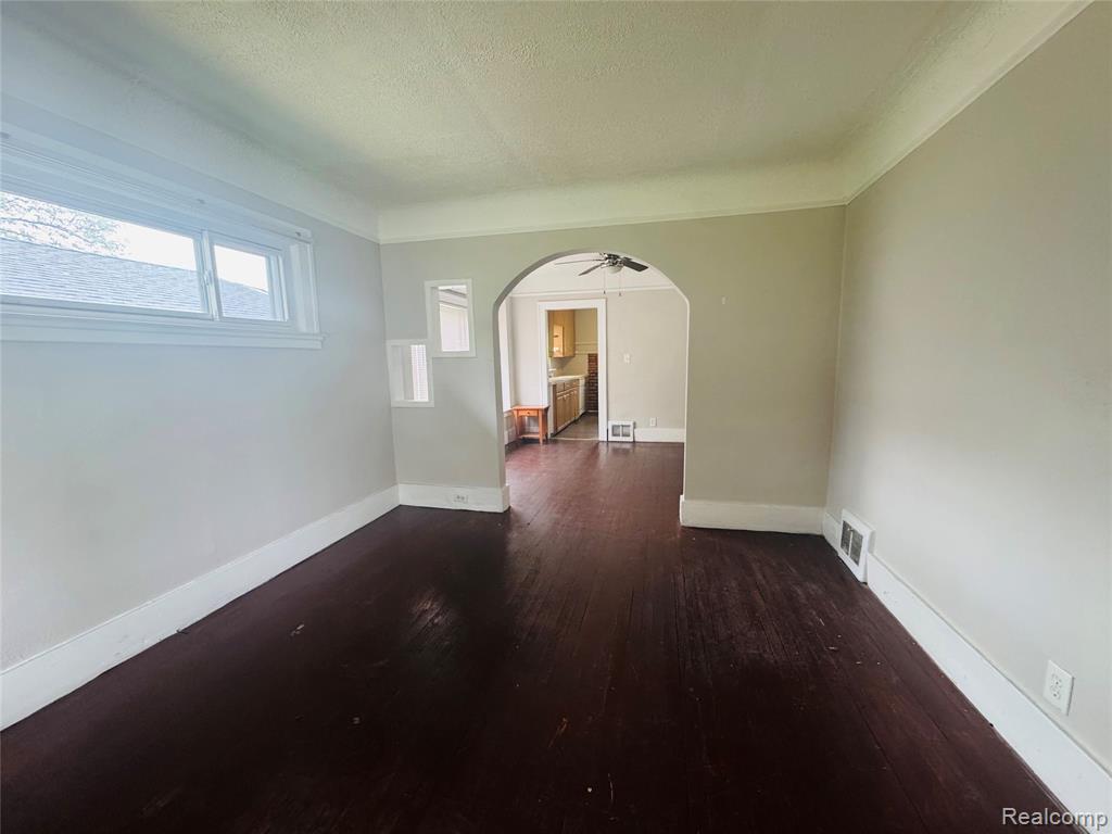 116 W Brooklyn Avenue, Pontiac, MI 48340 — Photo 7