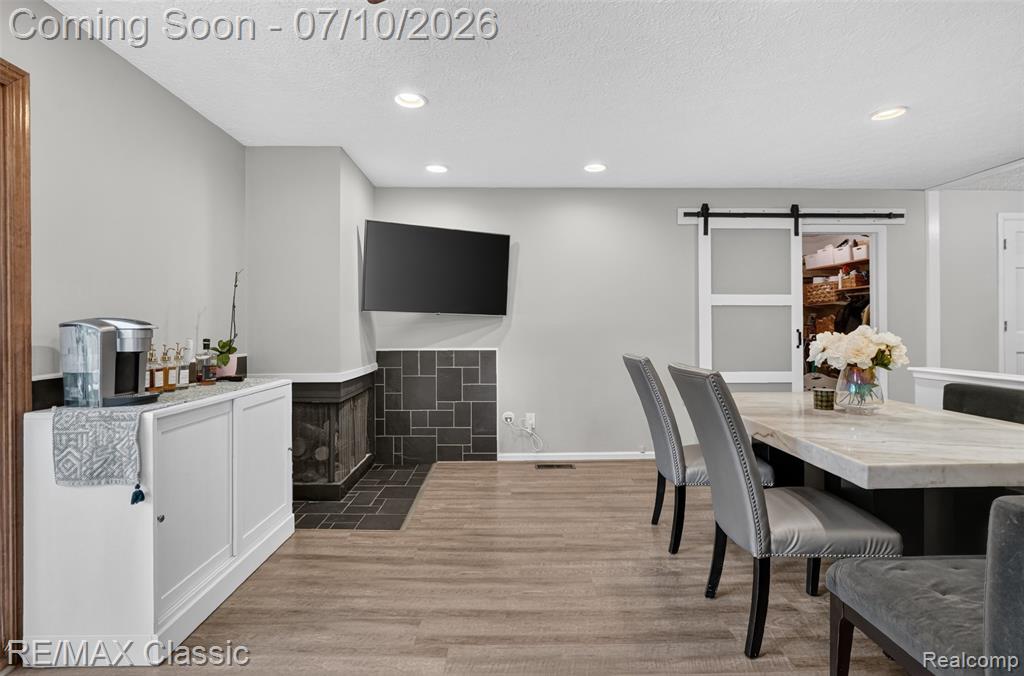 748 Randall Drive, Troy, MI 48085 — Photo 12