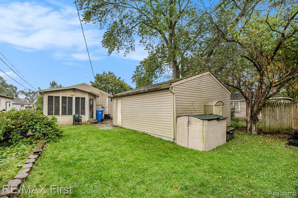 5670 WILLIAMS Street, Dearborn Heights, MI 48125 — Photo 14