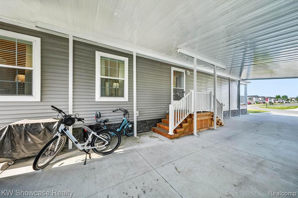 52525 Willow Wood Court, Chesterfield, MI — Photo 33