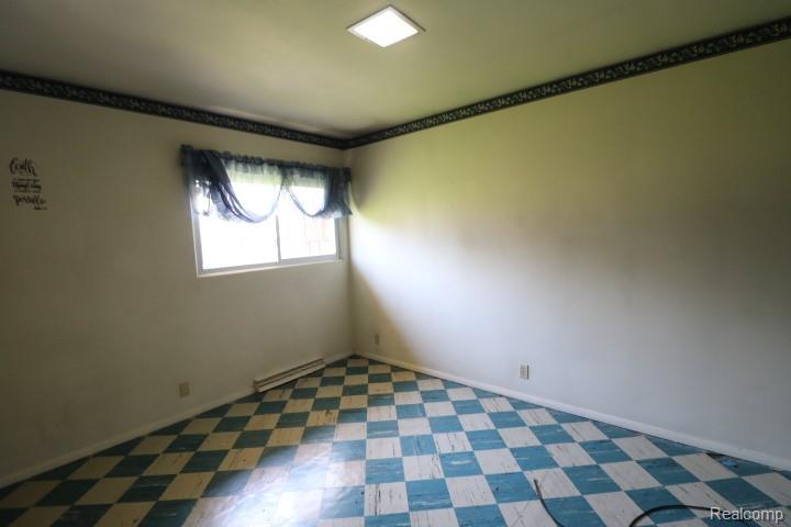 5482 Shamrock Lane, Flint, MI 48506 — Photo 11