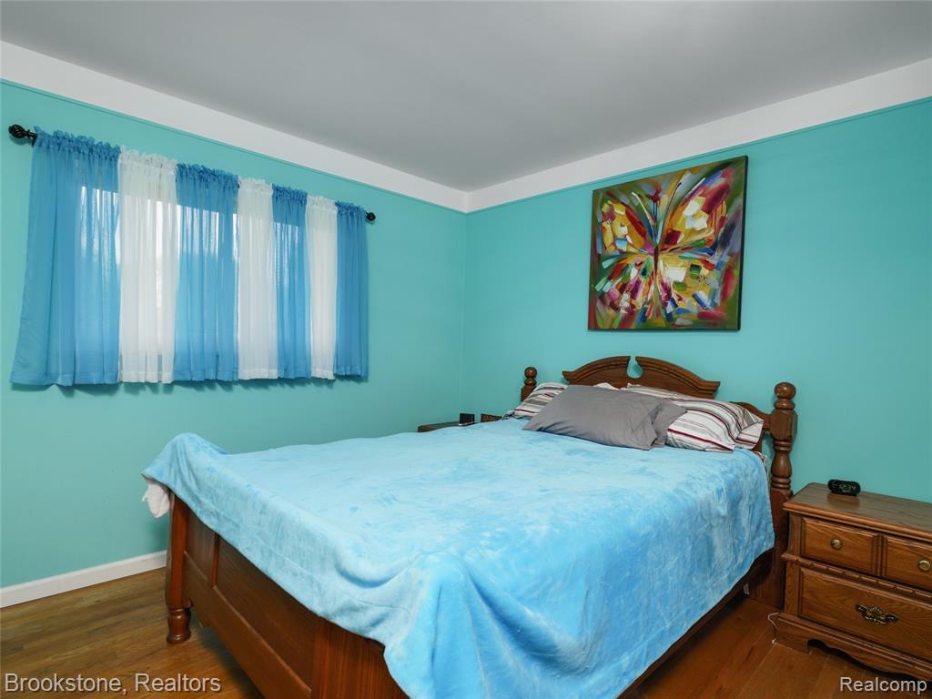 6042 Ravenswood Drive, Utica, MI 48316 — Photo 22