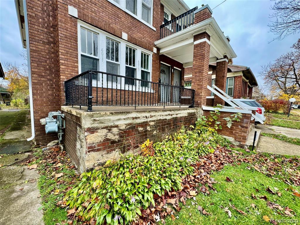 4013 BENITEAU Street, Detroit, MI 48214 — front exterior